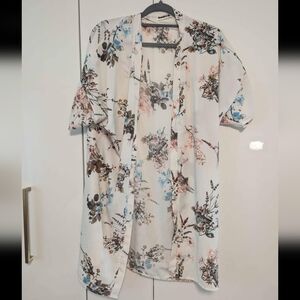 Les Amis Floral Kimono
